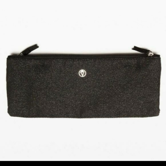 Ivivva Handbags - Ivivva/Lululemon Divide and Stash Organizer